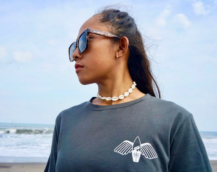 Women's Organic cotton charcoal surf board T shirt